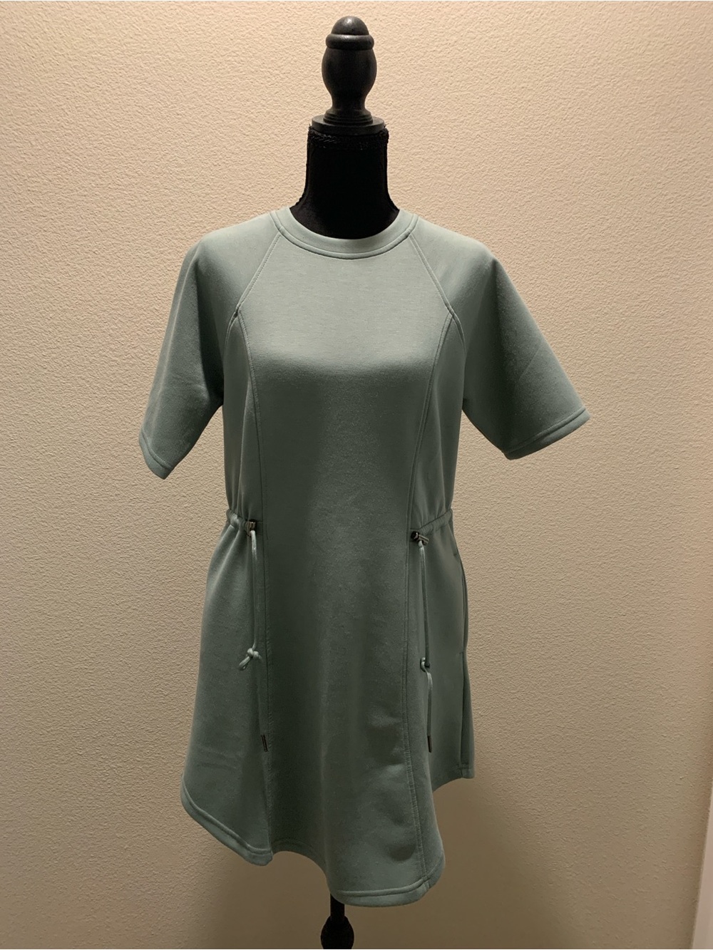 Kyodan Sage Green Drawstring Short-Sleeve Mini Dress (Size S)